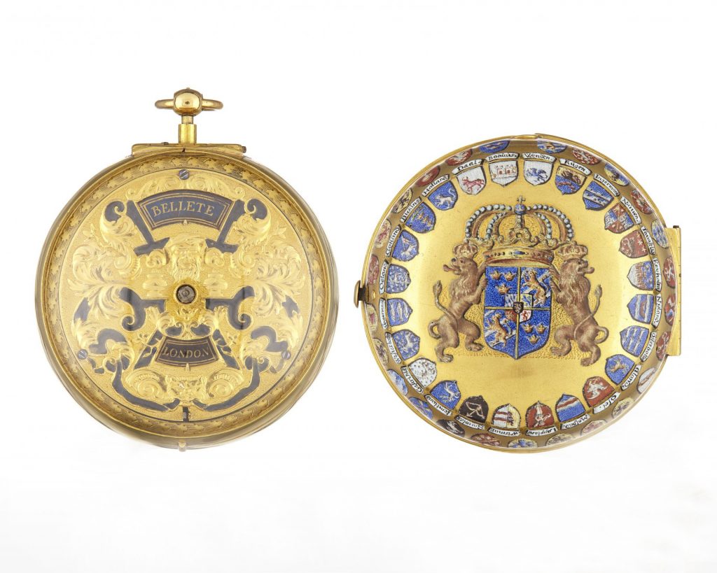 Pocket watch of gold with enamelled decoration.