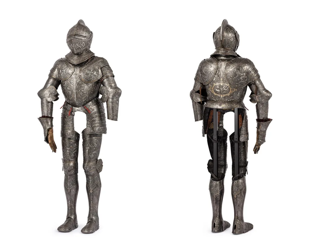 Erik XIV's suit of armour, front and back view.m hör till